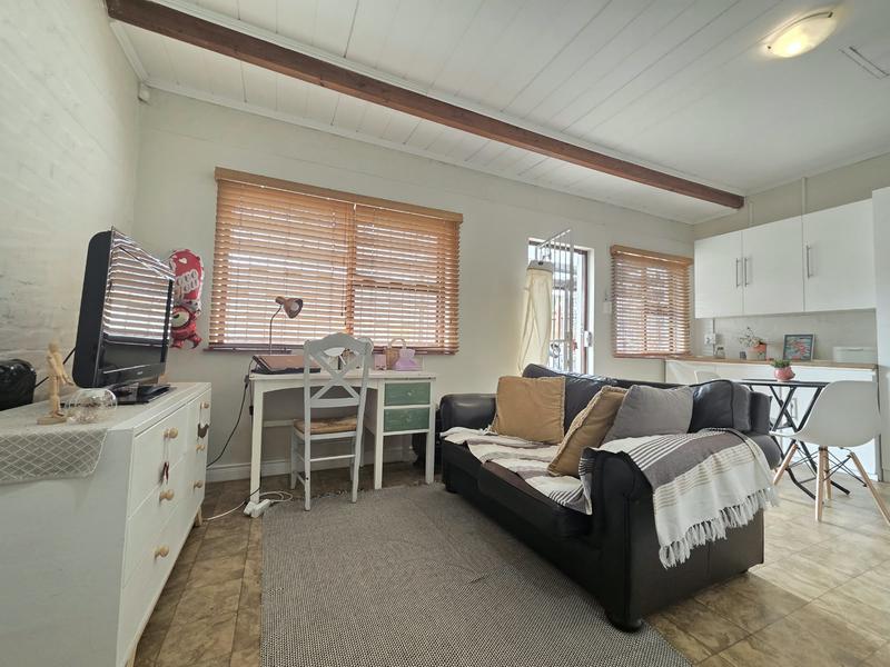 1 Bedroom Property for Sale in Stellenberg Western Cape